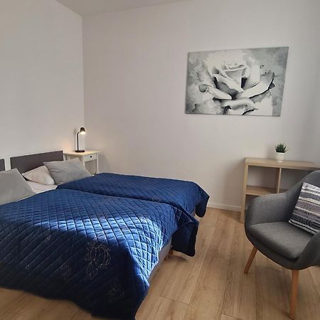 Apartamenty "La Villa" Superior II Z Dwoma Sypialniami, Balkonem, Parkingiem, Blisko Centrum Kudowa Zdroj Ngoại thất bức ảnh