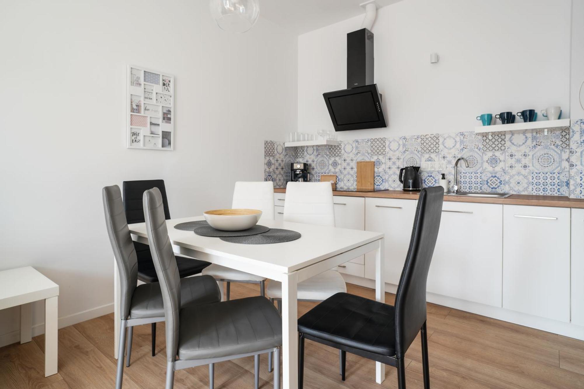 Apartamenty "La Villa" Superior II Z Dwoma Sypialniami, Balkonem, Parkingiem, Blisko Centrum Kudowa Zdroj Ngoại thất bức ảnh